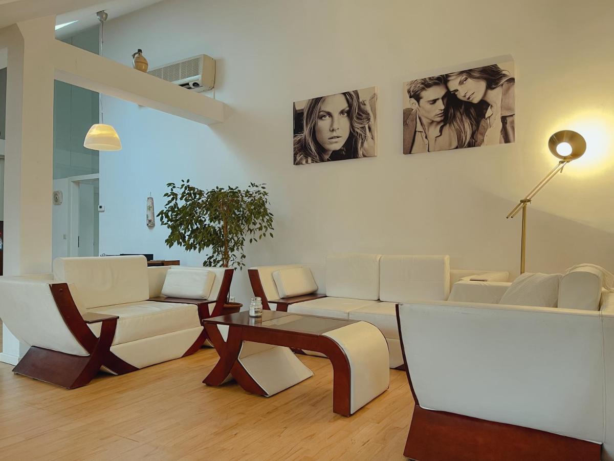 Luxury 150M2 Suite In Most Desirable Area Of Historic Central Viena Exterior foto