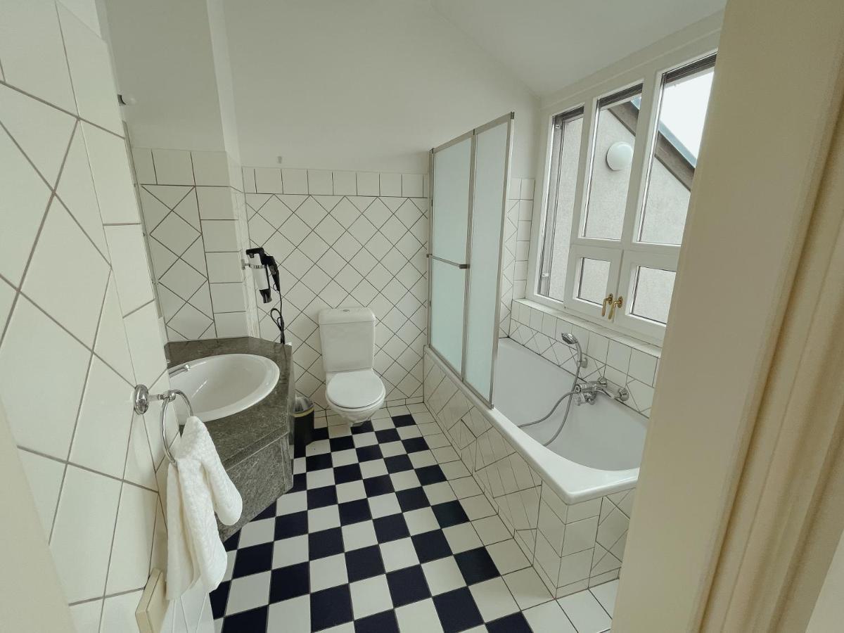 Luxury 150M2 Suite In Most Desirable Area Of Historic Central Viena Exterior foto